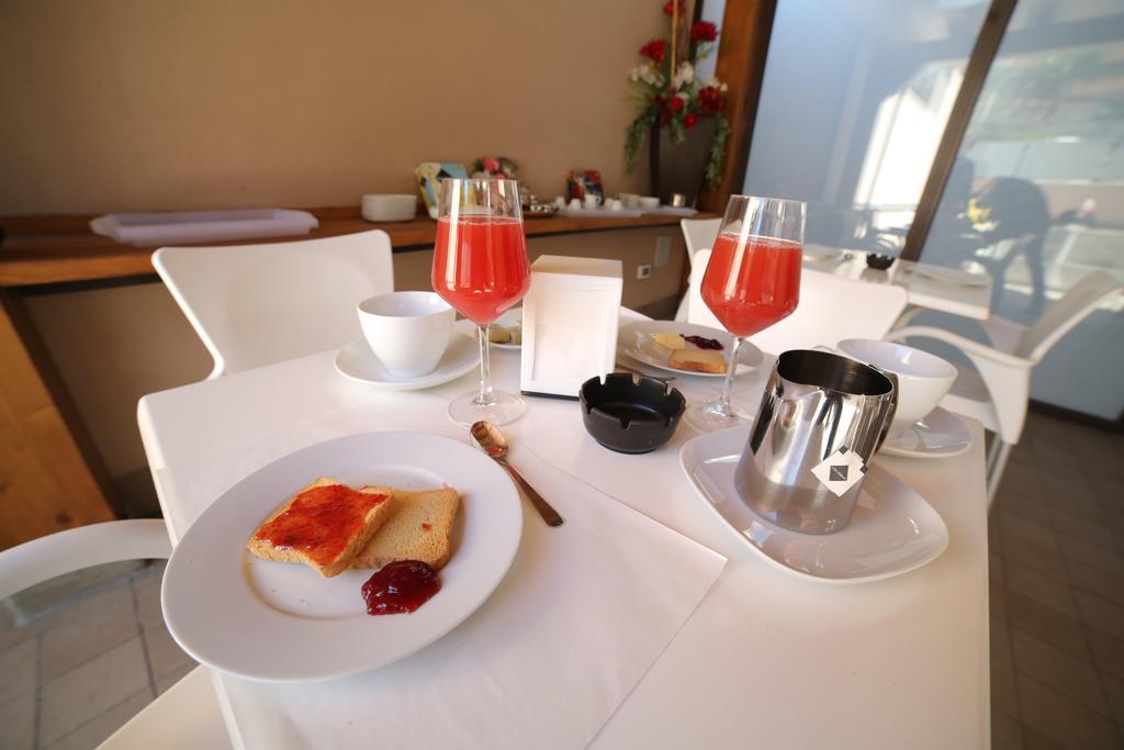 B&B Ciclopi Ачи Костелло Экстерьер фото